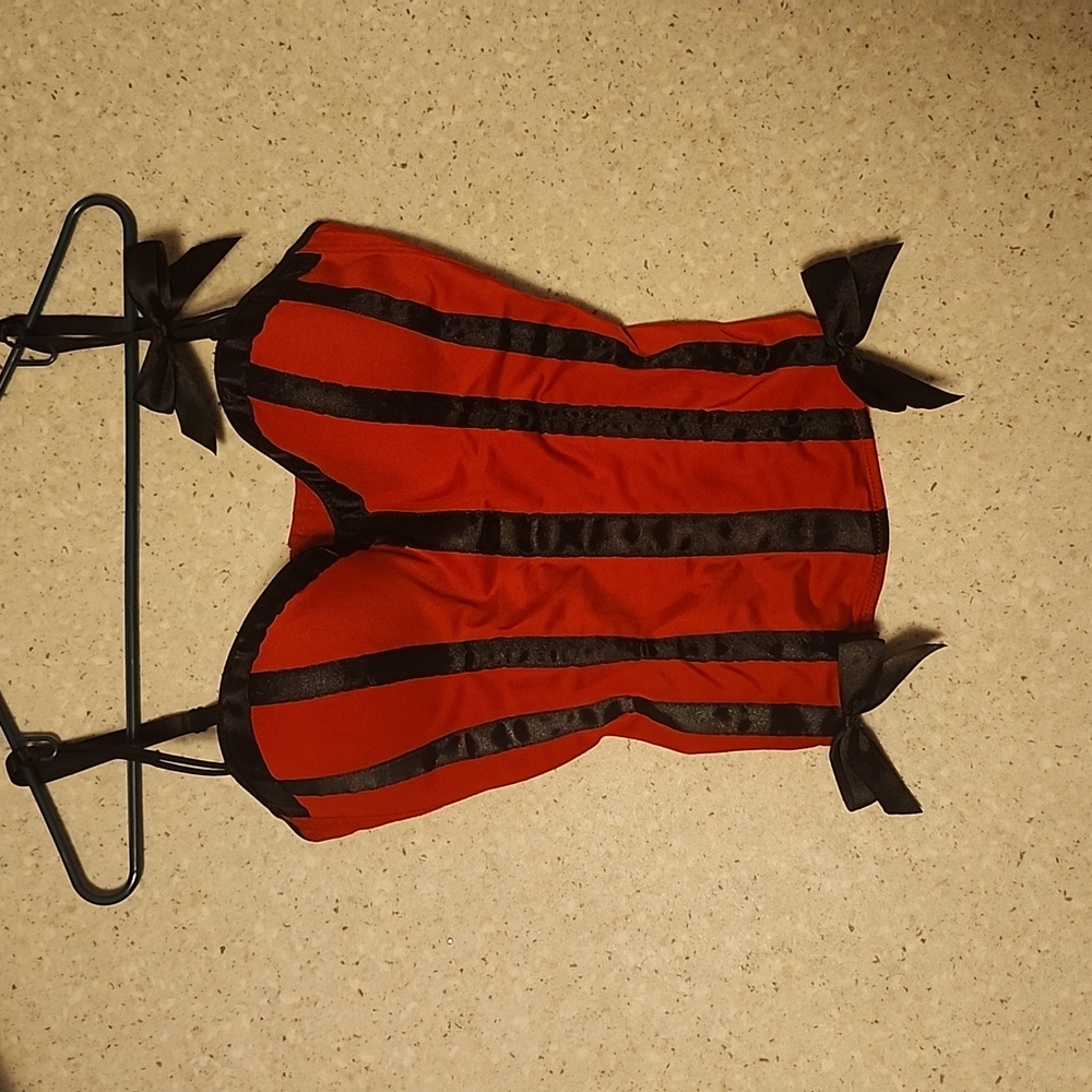 Vintage hot topic morbid threads corset